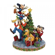 Disney Traditions - Decorating the Christmas Tree
